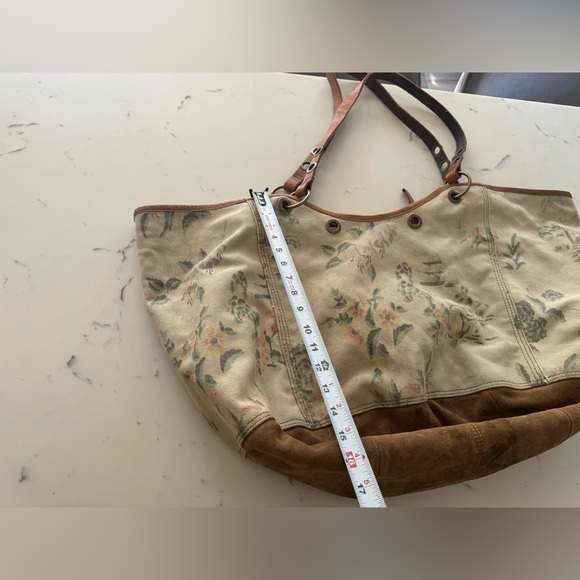 Lucky Brand Vintage large Hobo Bag - Picture 8 of 12